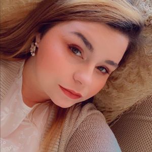 Meet your Posher, Khearston